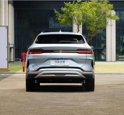 1950 кг. Вес на борту 2023 BYD Song Plus Champions Edition EV Auto с дальностью 520 км.