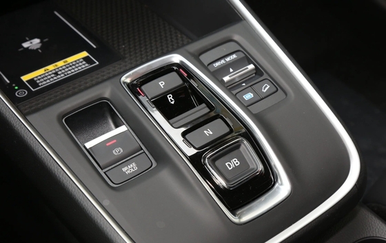 Доступный Dongfeng Honda CRV гибридный автомобиль с длиной * шириной * высотой 4703 * 1866 * 1680