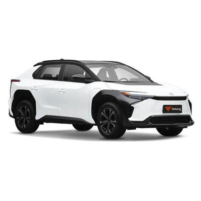 Личный электромобиль Toyota Bz4X с большой вместимостью и красно-синим цветом