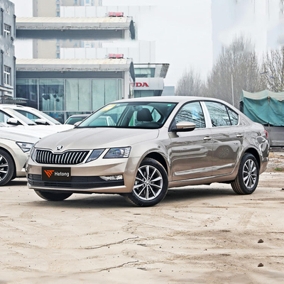 Skoda KAROQ OCTAVIA 2 3 A7 подержанные автомобили на бензине Автомобили на бензине 2021 2022 2023 2024