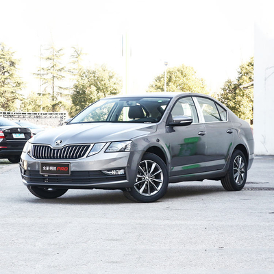Skoda KAROQ OCTAVIA 2 3 A7 подержанные автомобили на бензине Автомобили на бензине 2021 2022 2023 2024