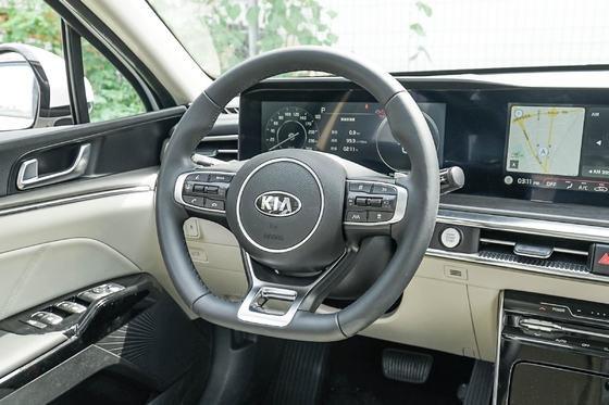 Kia K5 Седан 4 двери 5 сиденья Левое рулевое управление Бензиновые автомобили 176кВт Максимальная скорость 220 Сила