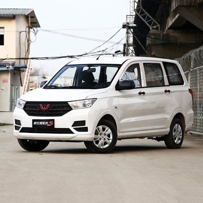 Доставка LHD Wuling Glory V Микроавтобус бензиновый 1.5L Высокая скорость 100 км / ч Ручная коробка передач