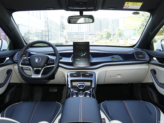 Специализированный 2023 Byd Qin Plus Electric Car Sedan для 4-дверного 5-местного кузова