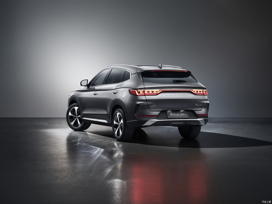 BYD Song Plus EV Champion Edition 333Ps Мотор 605 км Дальность действия 4705*1890*1680 Размеры
