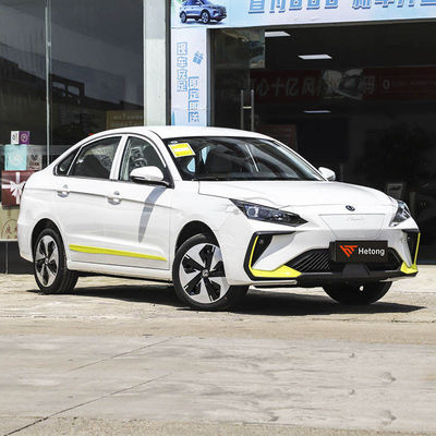 Dongfeng E70 Pro высокоскоростное электрическое транспортное средство с 5 местами и тернарной литийной батареей