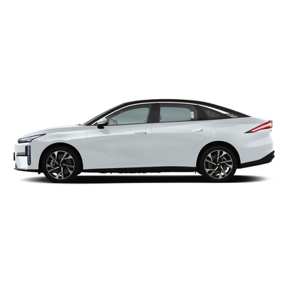 2023 Geely Galaxy L6 Гибридный 235кВт Мощность 1370 км Комплексная дальность 60 км Электрический режим