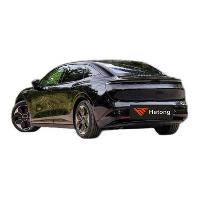Zeekr 007 4WD высокоскоростной 4-дверный 5-местный автомобиль с дальностью 870 км и максимальной мощностью 400 кВт